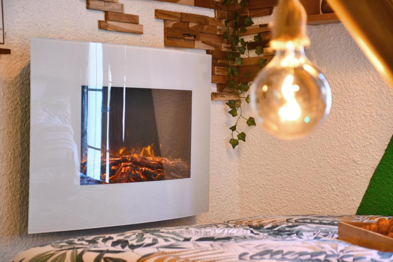 La Cahute H24,Cosy,Port,Plage,Wifi,Netflix La Seyne-sur-Mer Esterno foto